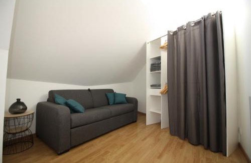 La Tour-du-Pin Apartment | Appart'hôtel La Tour