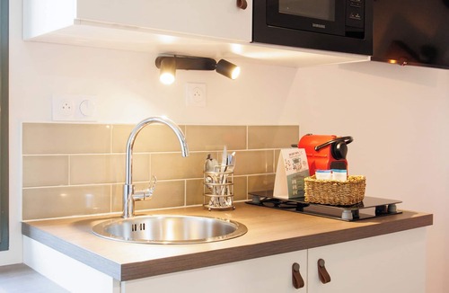 Saint-Junien Apartment | Appart'hôtel Le Corot - Accès Autonome