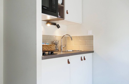 Saint-Junien Apartment | Appart'hôtel Le Corot - Accès Autonome