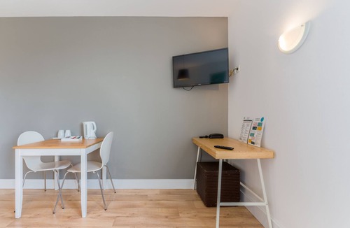 Le Hameau House | Appart'Hotel Victoria Garden Pau