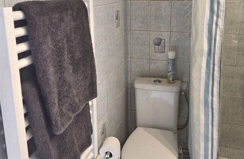Evreux Apartment | Appart Jules Janin Plein Centre Ville, Wifi Gratuit, Proche Commodités