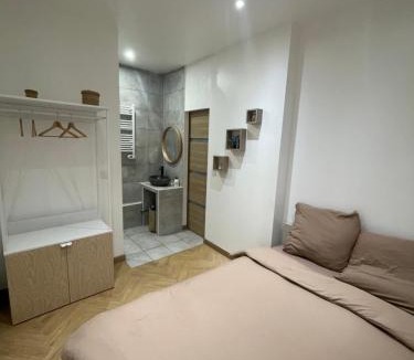 16th Arrondissement Apartment | APPART Le BER'AMAR L'ESTAQUE