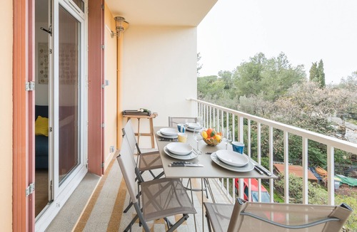 Le Pradet Apartment | Appart "les Elfes" T2 - 3 - 200 m de la Plage