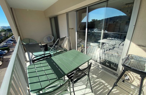Sete Apartment | Appart Les Quilles/Plages 150 m T2 air-conditioned