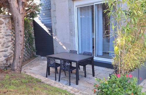 Mayenne Apartment | Appart modern'-jardin-terrasse-centre Mayenne