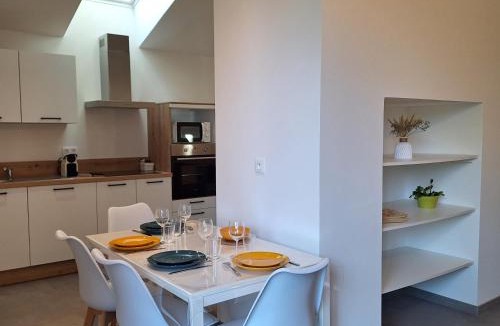 Mayenne Apartment | Appart modern'-jardin-terrasse-centre Mayenne