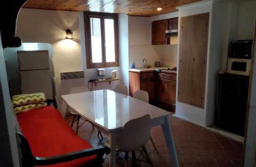 Entraunes Apartment | Appart montagne 30m² cœur village