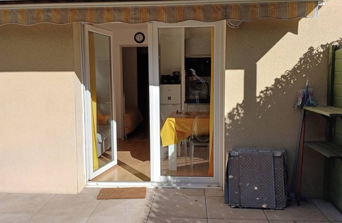 Esquieze-Sere Apartment | Appart' Pyrénées Nature, comfortable, with terrace and small garden