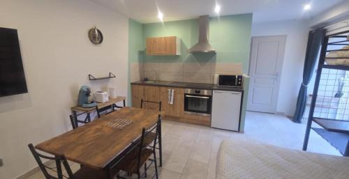 Solignac-sur-Loire Apartment | Appart RDC à Montagnac vers Le Puy-en-Velay
