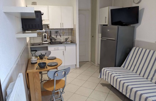 Leucate Apartment | Appart Studio 2 couchages PORT LEUCATE NATURISME