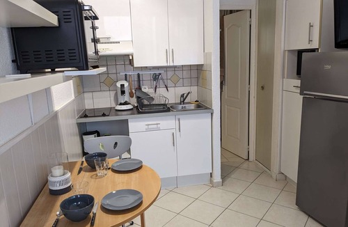 Leucate Apartment | Appart Studio 2 couchages PORT LEUCATE NATURISME