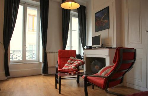 1st Arrondissement Apartment | Appart' Sathonay