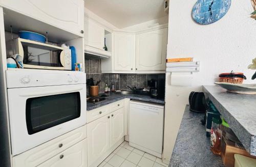 Plage d'Argeles Apartment | Appart T2 cabine à Argelès avec 4 couchages - FR-1-309-504