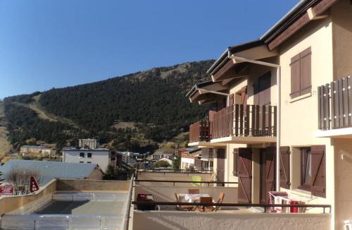 Les Angles Apartment | Appart T2 cabine grande terrasse classé 2 *