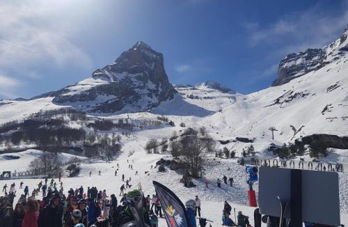 Eaux-Bonnes Apartment | Appart Val Soleil à 250 m des pistes avec parking souterrain