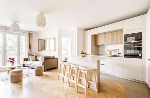 Chantiers Apartment | Appart. Victoria(sleeps 7, 2 parking spaces)- Les Demoiselles à Versailles