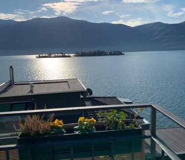 Porto Ronco Apartment | Appartamenti Ramarro