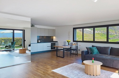 Riazzino Apartment | Appartamento al Sole by Interhome