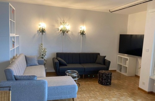 Castagnola Apartment | Appartamento d'oro by Interhome