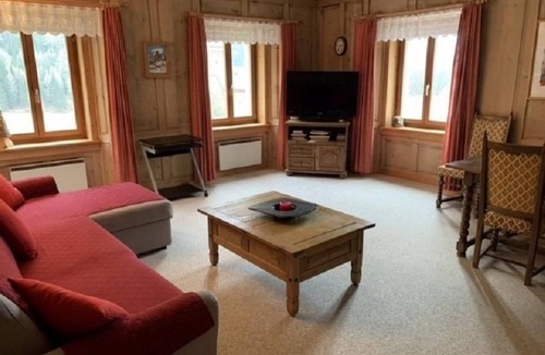 Bregaglia Apartment | Appartamento FAMIGLIA TONDINI by Interhome