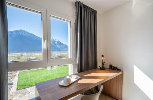 Riazzino Apartment | Appartamento The Hills