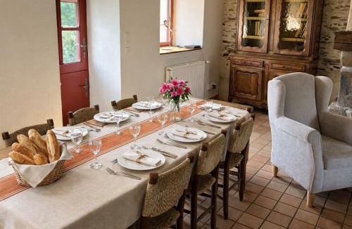 Chateaubourg House | AppartCosy 27 Epine