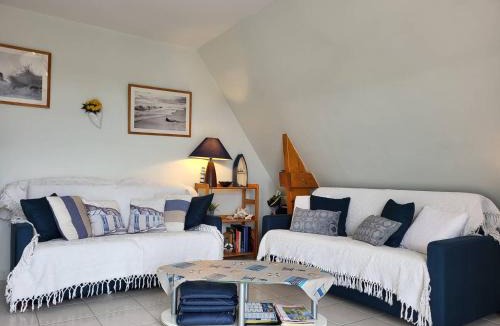 Merville-Franceville-Plage Apartment | Appartement 2 pièces avec piscine et parking privé, proche plage, Merville-Franceville-Plage - FR-1-465-26