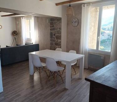 Notre-Dame-de-la-Rouviere Apartment | Appartement au coeur des Cévennes