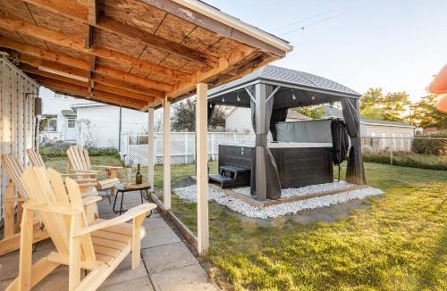 Saint-Edmond Apartment | Appartement moderne 3 chambres avec spa, jardin privé & parking gratuit - accès autonome