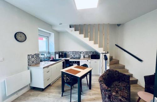 Amelie-les-Bains-Palalda Apartment | Appartement charmant, proche Thermes - 2 pers. - FR-1-703-229