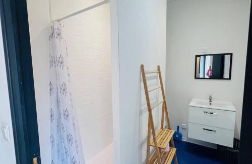 Amelie-les-Bains-Palalda Apartment | Appartement charmant, proche Thermes - 2 pers. - FR-1-703-229