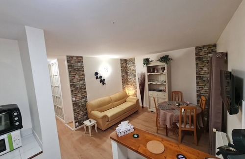 Moret-sur-Loing Apartment | Appartement Terrasse