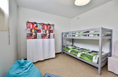 Saint-Gilles-Croix-de-Vie Apartment | Appartement Cour rouge