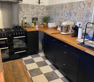 Saint-Andre-de-Sangonis Apartment | Appartement du sud