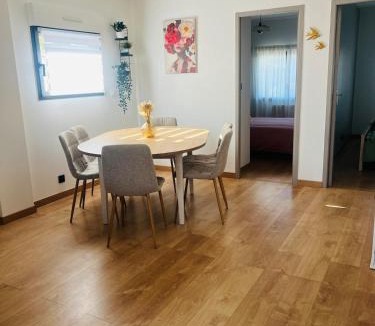 Saint-Laurent-d'Aigouze Apartment | Appartement neuf 6 couchages
