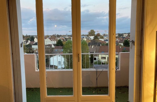 Saint-Michel-sur-Orge Apartment | Appartement Chaleureux à Proximité de Paris