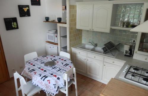 Saintes-Maries-de-la-Mer Apartment | Appartement 3 pièces 4 personne centre village - Appartement 3 pièces 4 personnes MAE-7788