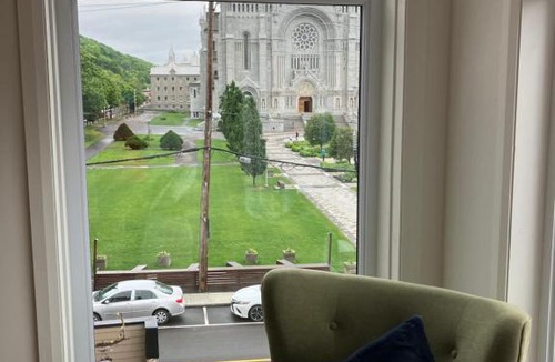 Ste Anne de Beaupre Apartment | Appartement Le Yin