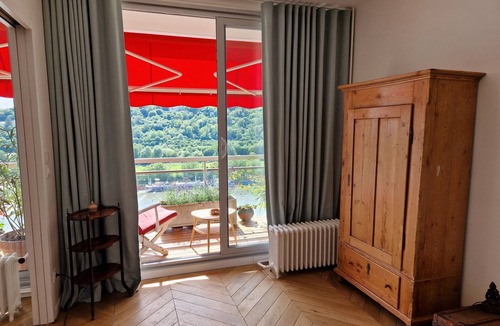 Saint-Cloud Apartment | Appartement vue Seine