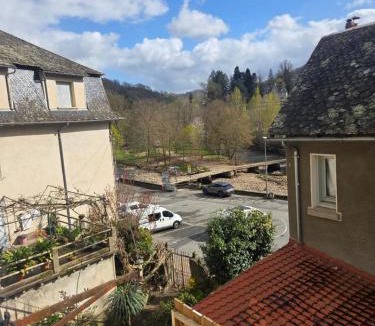 Entraygues-sur-Truyere Apartment | Appartement Du Lot