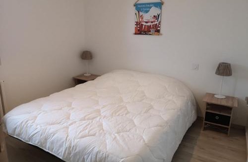Font-Romeu-Odeillo-Via Apartment | APPARTEMENT T3 PLEIN SUD PROCHE CENTRE Font-Romeu