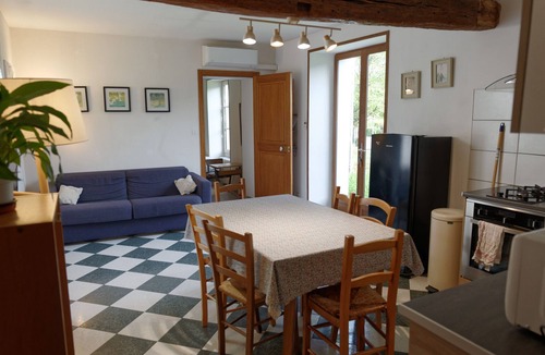 Saint-Dye-sur-Loire Apartment | Appartement de La Boisselée