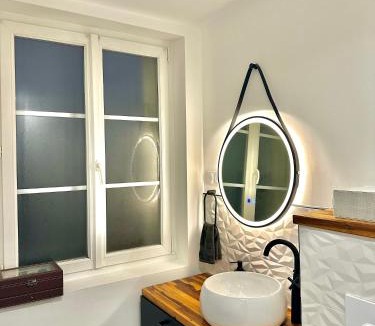 Saint-Florent-sur-Cher Apartment | Appartement chaleureux