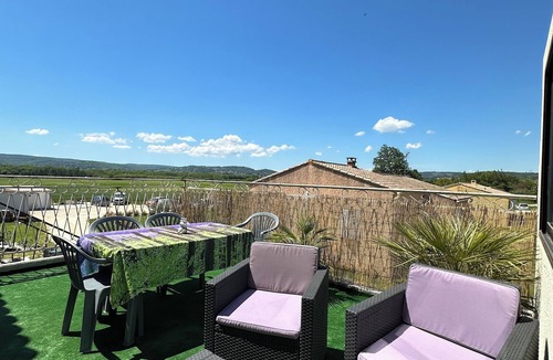 Saint-Just Apartment | Appartement de Marc et Coco