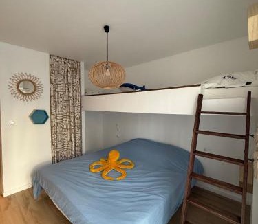 Saint-Mandrier-sur-Mer Apartment | Appartement Les embruns