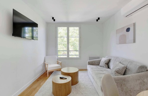 Saint-Ouen Apartment | Appartement climatisé et neuf - proche Paris