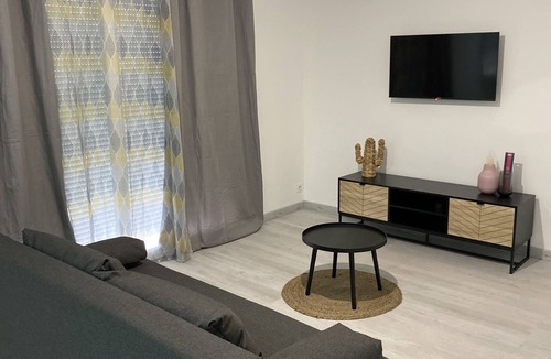 Saint-Rome-de-Cernon Apartment | Appartement Moderne et Cosy à St Rome de Cernon