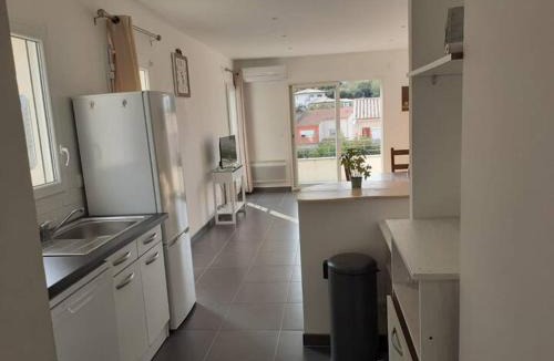 Villelongue-dels-Monts Apartment | Appartement entre mer et montagne