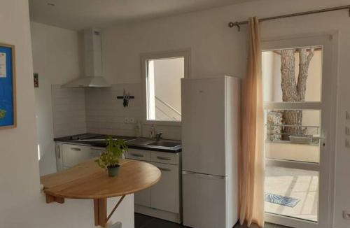 Villelongue-dels-Monts Apartment | Appartement entre mer et montagne