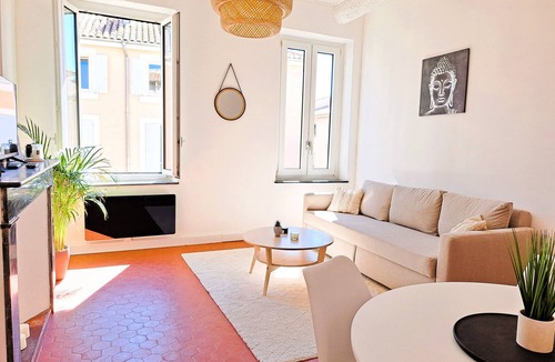 Convention Apartment | Appartement à 100m des Barques